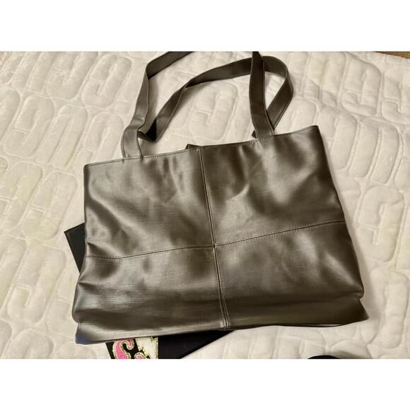 Elizabeth Arden Handbags - Elizabeth Arden Faux Leather Charcoal Silver Shimmer Tote Bag 13.4L x 16.5W x 6D